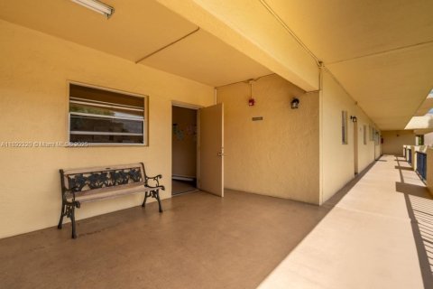 Condominio en venta en Hollywood, Florida, 1 dormitorio, 67.82 m2 № 1945641 - foto 27