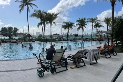 Condominio en alquiler en Miami Beach, Florida, 2 dormitorios, 100.98 m2 № 2044593 - foto 19