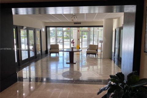 Condominio en alquiler en Miami Beach, Florida, 2 dormitorios, 100.98 m2 № 2044593 - foto 23