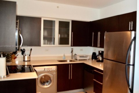 Condominio en alquiler en Miami Beach, Florida, 2 dormitorios, 100.98 m2 № 2044593 - foto 8