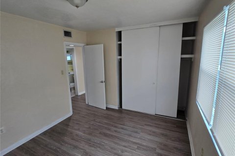 House in Port Charlotte, Florida 2 bedrooms, 75.44 sq.m. № 1856468 - photo 15
