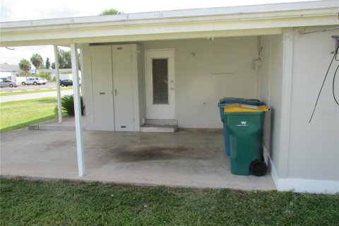 House in Port Charlotte, Florida 2 bedrooms, 75.44 sq.m. № 1856468 - photo 3
