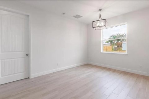 Villa ou maison à vendre à Palm Bay, Floride: 4 chambres, 164.9 m2 № 2150077 - photo 7