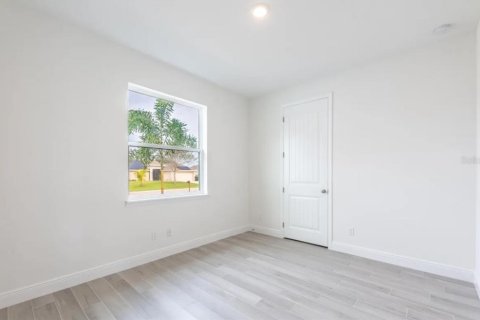 Villa ou maison à vendre à Palm Bay, Floride: 4 chambres, 164.9 m2 № 2150077 - photo 11