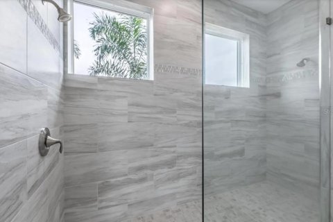Villa ou maison à vendre à Palm Bay, Floride: 4 chambres, 164.9 m2 № 2150077 - photo 12