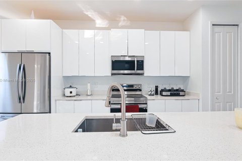 Villa ou maison à vendre à Lehigh Acres, Floride: 3 chambres № 1985227 - photo 12