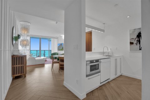 Copropriété à vendre à Miami Beach, Floride: 2 chambres, 95.32 m2 № 1958928 - photo 3