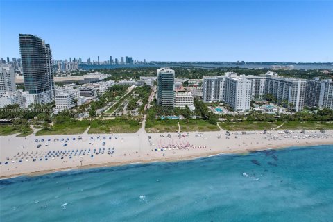 Copropriété à vendre à Miami Beach, Floride: 2 chambres, 95.32 m2 № 1958928 - photo 14