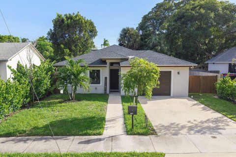 Villa ou maison à West Palm Beach, Floride 4 chambres, 167.87 m2 № 2409564