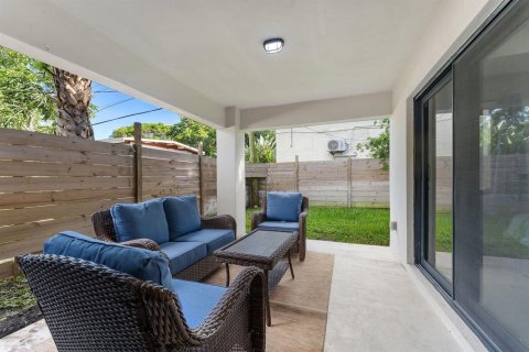 Villa ou maison à vendre à West Palm Beach, Floride: 4 chambres, 167.87 m2 № 2409564 - photo 24