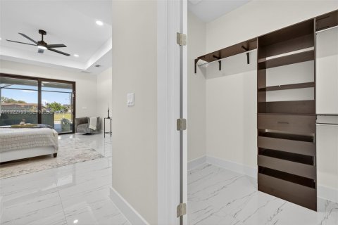 Casa en venta en Cape Coral, Florida, 3 dormitorios, 197.97 m2 № 1984320 - foto 20