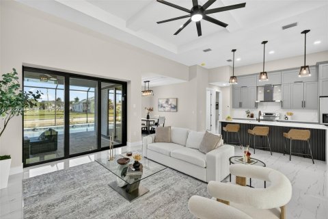 Casa en venta en Cape Coral, Florida, 3 dormitorios, 197.97 m2 № 1984320 - foto 6