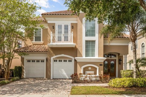 House in Four Corners, Florida 5 bedrooms, 438.22 sq.m. № 1591594 - photo 1