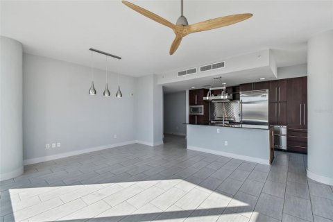 Copropriété à louer à Tampa, Floride: 2 chambres, 114.18 m2 № 2109320 - photo 10