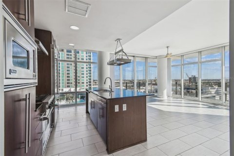 Copropriété à louer à Tampa, Floride: 2 chambres, 114.18 m2 № 2109320 - photo 12