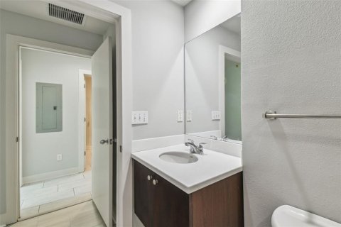 Copropriété à louer à Tampa, Floride: 2 chambres, 114.18 m2 № 2109320 - photo 30
