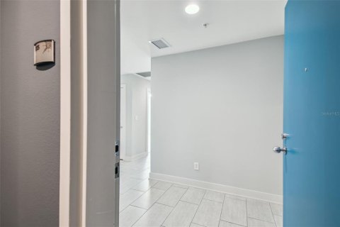 Copropriété à louer à Tampa, Floride: 2 chambres, 114.18 m2 № 2109320 - photo 3