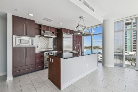 Copropriété à louer à Tampa, Floride: 2 chambres, 114.18 m2 № 2109320 - photo 13