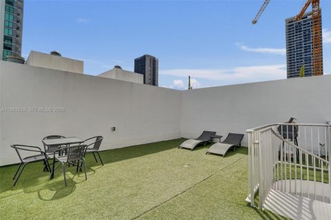 Condominio en venta en Miami, Florida, 1 dormitorio, 59.55 m2 № 2047999 - foto 25