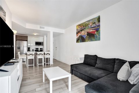 Condominio en venta en Miami, Florida, 1 dormitorio, 59.55 m2 № 2047999 - foto 15
