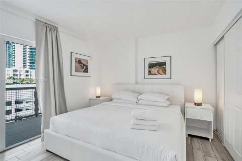 Condominio en venta en Miami, Florida, 1 dormitorio, 59.55 m2 № 2047999 - foto 17