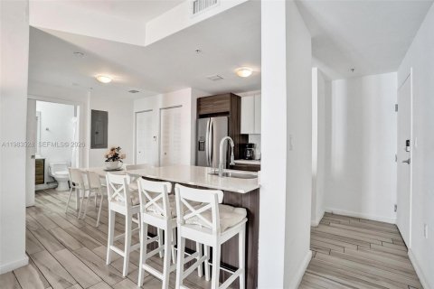 Condominio en venta en Miami, Florida, 1 dormitorio, 59.55 m2 № 2047999 - foto 7