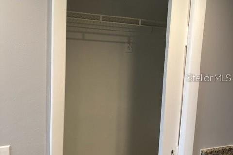 Condo in New Port Richey, Florida, 1 bedroom  № 1908792 - photo 7
