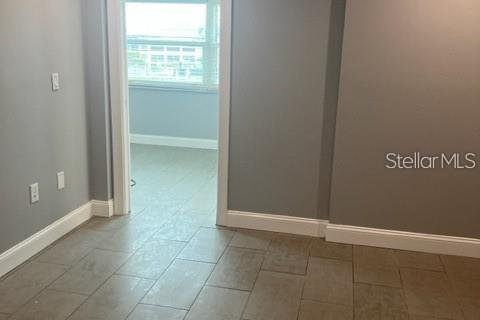 Condo in New Port Richey, Florida, 1 bedroom  № 1908792 - photo 17