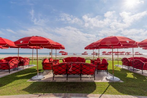 Купить кондоминиум в Санни-Айлс-Бич, Флорида 4 спальни, 407.38м2, № 2082524 - фото 15