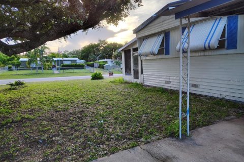 Appartement à louer à Mims, Floride: 3 chambres, 87.33 m2 № 1824518 - photo 1