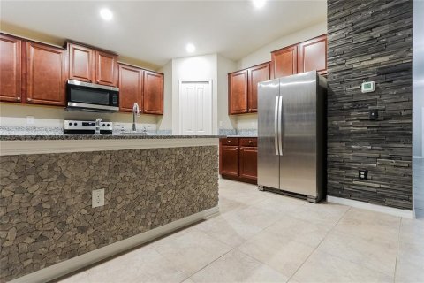 Casa en alquiler en Riverview, Florida, 4 dormitorios, 178.19 m2 № 1905953 - foto 4