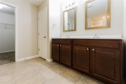 Casa en alquiler en Riverview, Florida, 4 dormitorios, 178.19 m2 № 1905953 - foto 9
