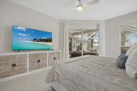 House in Bradenton, Florida 4 bedrooms, 214.05 sq.m. № 1834620 - photo 22