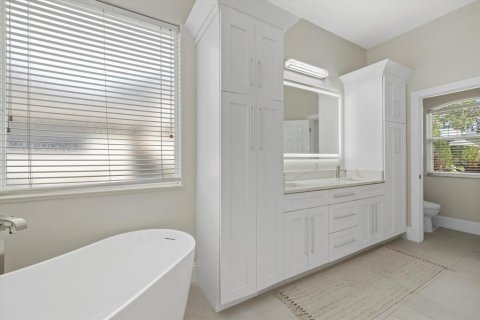 House in Bradenton, Florida 4 bedrooms, 214.05 sq.m. № 1834620 - photo 26