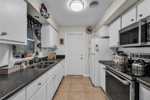 Casa en venta en Port Charlotte, Florida, 2 dormitorios, 110.55 m2 № 1900972 - foto 11