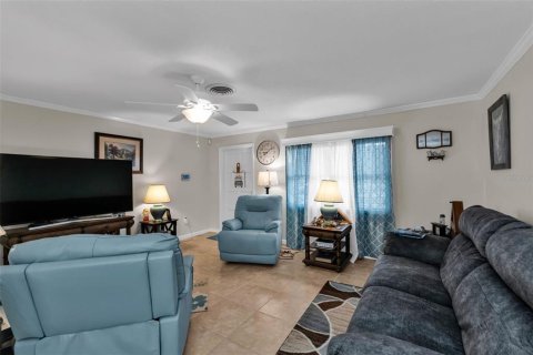 Casa en venta en Port Charlotte, Florida, 2 dormitorios, 110.55 m2 № 1900972 - foto 4
