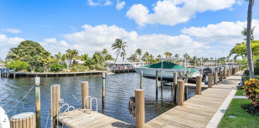 Adosado en Pompano Beach, Florida 3 dormitorios, 188.59 m2 № 2179097