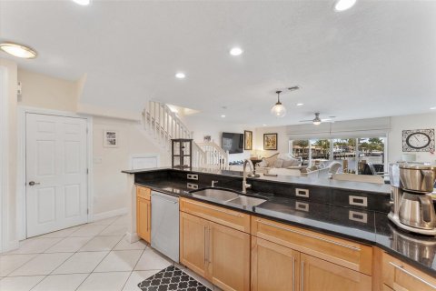 Adosado en venta en Pompano Beach, Florida, 3 dormitorios, 188.59 m2 № 2179097 - foto 17