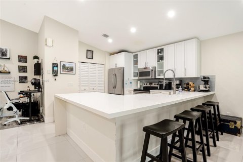 Купить виллу или дом в Уэстон, Флорида 2 спальни, 144.37м2, № 1923229 - фото 11