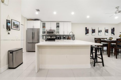 Купить виллу или дом в Уэстон, Флорида 2 спальни, 144.37м2, № 1923229 - фото 4