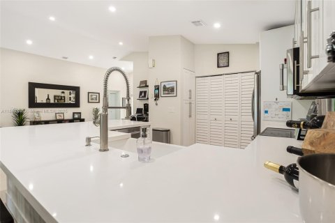 Casa en venta en Weston, Florida, 2 dormitorios, 144.37 m2 № 1923229 - foto 30