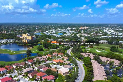 Купить виллу или дом в Уэстон, Флорида 2 спальни, 144.37м2, № 1923229 - фото 2