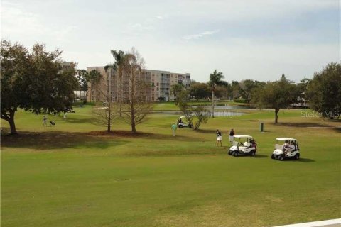 Condo in Bradenton, Florida, 2 bedrooms  № 2148807 - photo 18