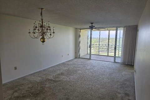 Condo in Bradenton, Florida, 2 bedrooms  № 2148807 - photo 8