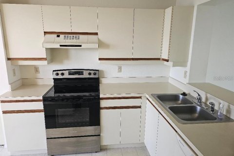 Condo in Bradenton, Florida, 2 bedrooms  № 2148807 - photo 7