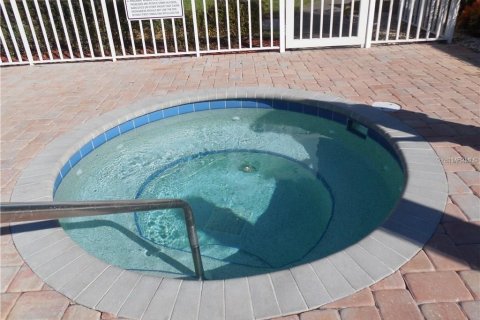 Condo in Bradenton, Florida, 2 bedrooms  № 2148807 - photo 26