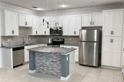 Touwnhouse à louer à Orlando, Floride: 2 chambres, 149.29 m2 № 1903412 - photo 2