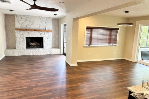 House in Saint Petersburg, Florida 2 bedrooms, 129.51 sq.m. № 2200135 - photo 20