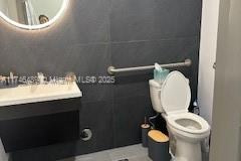 Купить коммерческую недвижимость в Дорал, Флорида № 1985166 - фото 10