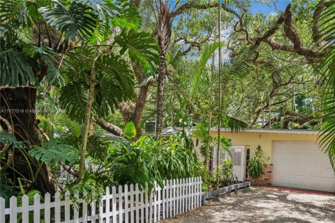 Terreno en venta en Miami, Florida № 1868291 - foto 11